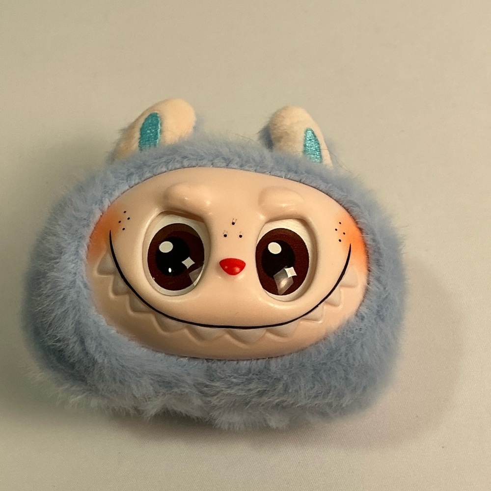 Labubu The Monsters Blue Have a Seat Keychain Musical New